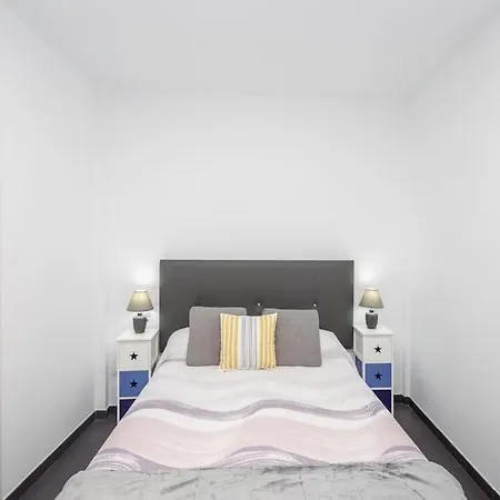 Estudio Nuevo En La Isleta Apartment
